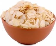 Миндаль Україна хлопья на развес 150 г в лотке ТМ Горіховий караван