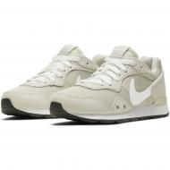 Кроссовки женские демисезонные Nike Venture Runner CK2948-002 р.40 бежевые