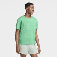 Футболка Nike M NK DF MILER TOP SS CU5992-342 р.S зеленый Футболка Nike M NK DF MILER TOP SS CU5992-342 р.S зеленый