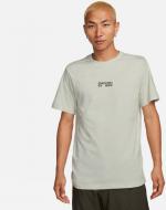 Футболка Nike M NSW TEE LBR BIG SWOOSH FQ3785-020 р.2XL бежевый Футболка Nike M NSW TEE LBR BIG SWOOSH FQ3785-020 р.2XL бежевый