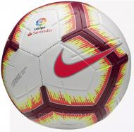 Футбольный мяч Nike SC3313-100 LL NK STRK-FA18 р. 4 SC3313-100 Футбольный мяч Nike SC3313-100 LL NK STRK-FA18 р. 4 SC3313-100