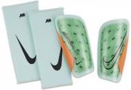 Щитки футбольні Nike Mercurial Lite DN3611-379 р. L зелений