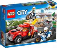 Конструктор LEGO City Проблемы с аварийным грузовиком 60137