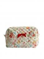 Косметичка MISO accessory середня квадратна стьогана біла з квітами