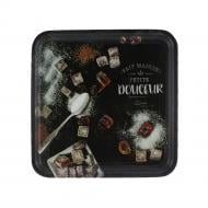 Таця Arino Sweets 24x24x1,2 см квадратна 74647