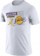 Футболка Nike LAL M NK DF ES JDN STMT 2 TEE DA6628-100 р.M білий Футболка Nike LAL M NK DF ES JDN STMT 2 TEE DA6628-100 р.M білий