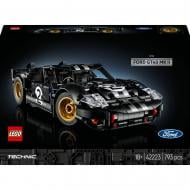 Конструктор LEGO Technic Автомобиль для гонки Ford GT40 MKII 1966 года 42223