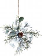 Подвеска хвойная снежинка с ягодами 40 см голубой A3-58310