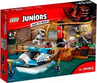 Конструктор LEGO Juniors Переслідування на човні Зейна 10755