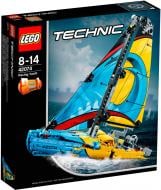 Конструктор LEGO Technic Гоночна яхта 42074