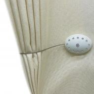 Магніт Овал із стразами 55х40 мм білий Н0027 MISLT