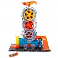 Игровой набор Hot Wheels Приключения и трюки в шиномонтаже HDP02