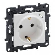 Механизм розетки побутова + USB с заземлением Legrand Niloe Step IP40 белый