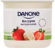 Йогурт Danone клубника-банан 2% 135г (4820226162575)