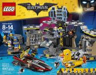 Конструктор LEGO Batman Movie Нападение на Бэтпещеру 70909