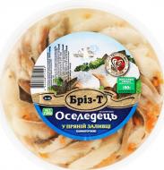 Сельдь Бріз-Т кусочки в пряной заливке 180 г