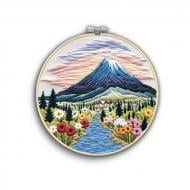 Набор для вышивания гладью Долина покоя