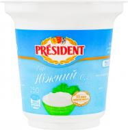 Крем-сыр President® Нежный нежирный 250 г 4823065734392