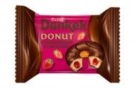 Донат ULKER з полуничною начинкою у шоколадній глазурі