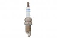 Bosch Свеча зажигания AUDI A3, A4; SKODA OCTAVIA II; VW GOLF V, JETTA, PASSAT, TOURAN 2.0 07.02-11.10 (0 242 235 775 BOSCH)