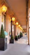 Репродукция Отель Ритц Париж 110x60 см Арт Фемелі