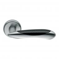 Ручка на розетке Colombo® Talita LC21 матовый хром/карбон