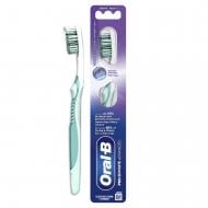 Зубна щітка Oral-B Pro 3D White Advanced Відбілювання середня 1 шт.