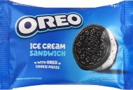 Мороженое OREO со вкусом ванили с кусочками измельченного печенья сэндвич 70 г