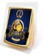 Сир Джюгас Янг 40% 250 г