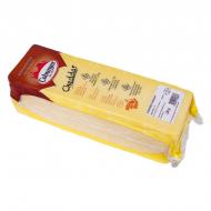 Сыр Coburger Чеддер белый 50%