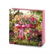 Пакет подарочный Пакет M подарочны 22,5*21,8*11,8 (квадратный, бумага, цветы)" Пакет подарочный Пакет M подарочны 22,5*21,8*11,8 (квадратный, бумага, цветы)"
