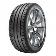 Шина Taurus Ultra High Performance 215/60 R17 96 H нешипованая лето