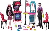 Игровой набор Monster High Кухня вампиров FCV75