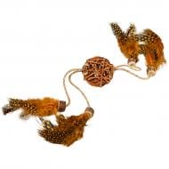 Игрушка для котов Waudog Natural Плетеный мячик с перьями 40 см коричневый (6212) Игрушка для котов Waudog Natural Плетеный мячик с перьями 40 см коричневый (6212)