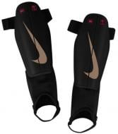 Щитки футбольные Nike Charge DX4610-011 р.M