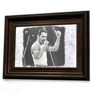 Репродукция Freddie Mercury. Queen. №1777 в раме за состаренным зеркалом 28x38 см SEAPS