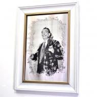 Репродукція Сальвадор Далі. Портрет з чарками. №1802 в рамі за зістареним дзеркалом 28x38 см SEAPS