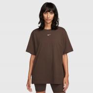 Футболка Nike NSTEE ESSNTL LBR FD4149-237 р.M коричневый
