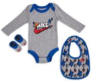 Набір Nike боді + шкарпетки + слюнявчик FUTURA BN0561-042 6-12M сірий