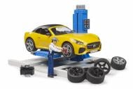 Игровой набор транспорта Bruder Автомастерская Roadster Bruder с фигуркой и аксессуарами 1:16 62112 Игровой набор транспорта Bruder Автомастерская Roadster Bruder с фигуркой и аксессуарами 1:16 62112