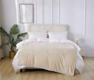 Покрывало Silky Soft 220x240 см La Nuit молочный