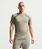 Футболка Nike M NP DFADV NPT SS TOP IF2214-320 р.L зелений
