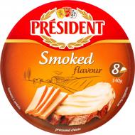 Сыр TM President плавленый порц. с ароматом копчения 45% 140 г к/уп