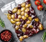 Оливки натуральні асорті 3 види 250 г код 60704