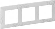 Рамка трехместная Legrand Life универсальная 754123