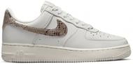 Кроссовки женские демисезонные Nike AIR FORCE 1 DD8959-002 р.36,5 белые