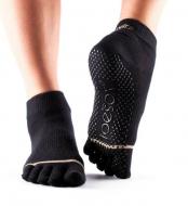 Шкарпетки Toesox ANKLE GRIP FT-BLC р.XS чорний