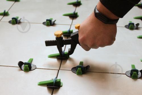 sistema vyravnivaniya plitki t nova klin svp nova 150 sht up