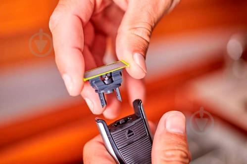Лезо змінне Philips OneBlade QP210/50 - фото 17 Лезо змінне Philips OneBlade QP210/50 - фото 17