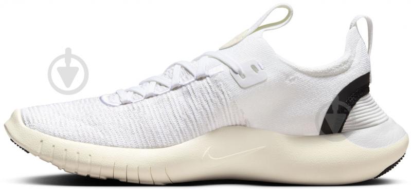 Кросівки жіночі Nike W FREE RN FK NEXT NATURE DX6482-100 р.37,5 білі - фото 3